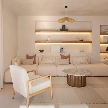 Hikari - Design House With Heated Pool In