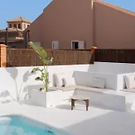 Villa Hikari - Design House With Heated Pool In