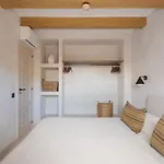 Hikari - Design House With Heated Pool In Villa *
