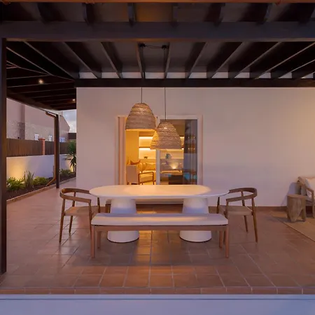 Vila Hikari - Design House With Heated Pool In Corralejo