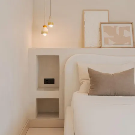 Hikari - Design House With Heated Pool In