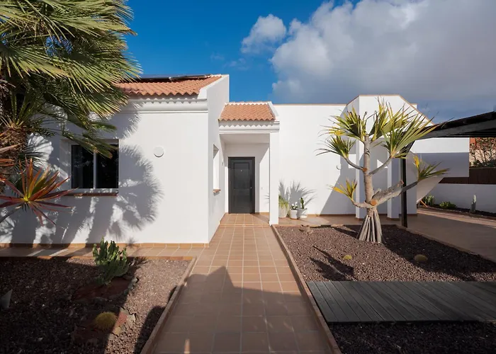 Hikari - Design House With Heated Pool In Vila Corralejo