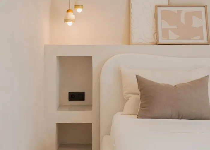 Hikari - Design House With Heated Pool In