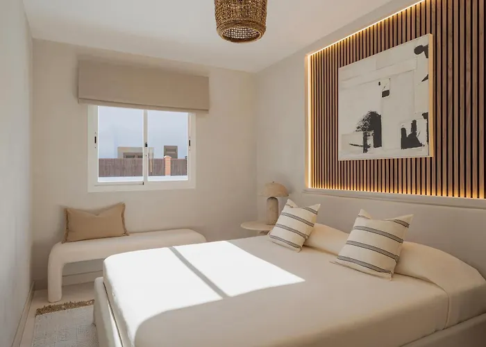 Hikari - Design House With Heated Pool In Vila