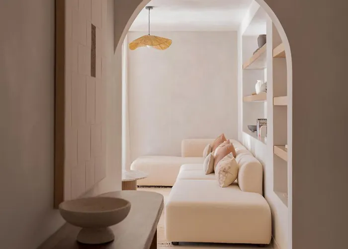 Hikari - Design House With Heated Pool In Vila *