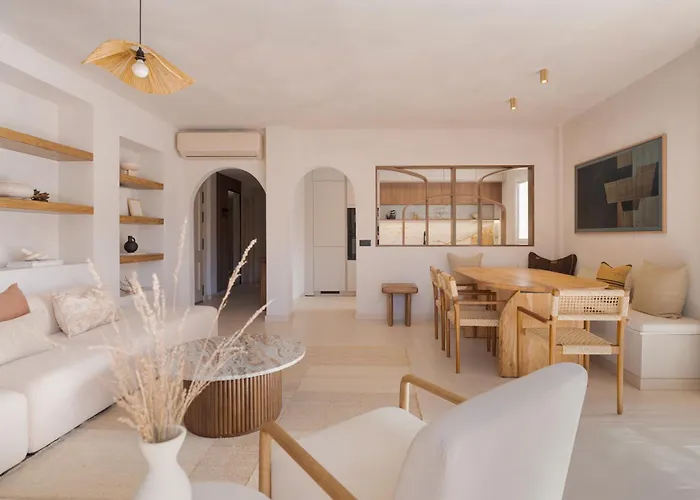 Vila Hikari - Design House With Heated Pool In *